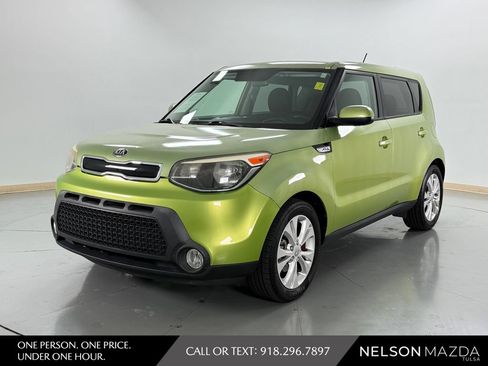 Used 2016 Kia Soul + FWD image 1
