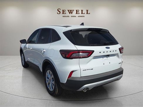 New 2026 Ford Escape Active image 3