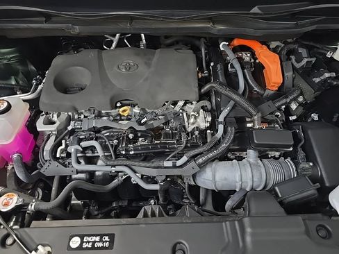 Used 2023 Toyota Sienna Platinum AWD/4WD image 15