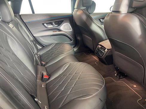 Used 2023 Mercedes-Benz EQS 580 4MATIC Sedan image 15