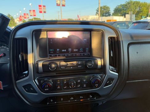 Used 2017 GMC Sierra 1500 SLT w/ SLT Preferred Package image 15