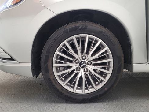 Used 2020 Mitsubishi Outlander GT image 31