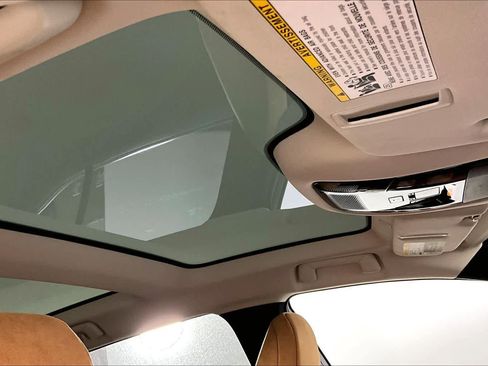 Used 2023 Lexus RZ 450e Premium image 13