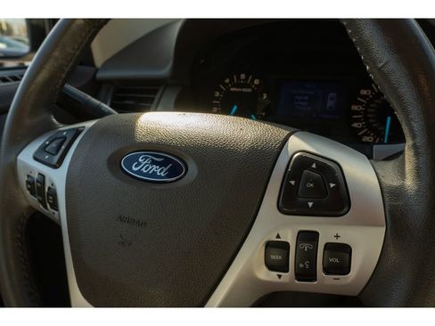 Used 2013 Ford Edge SEL image 25