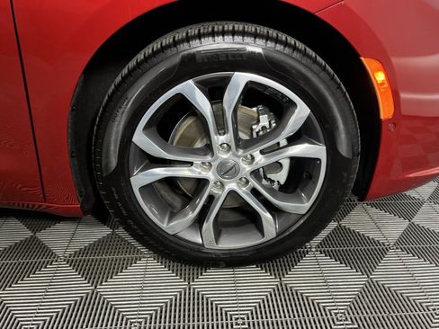 Certified 2025 Chrysler Pacifica Pinnacle image 11