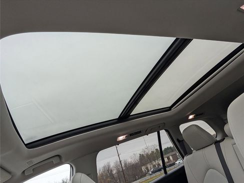 Used 2024 Toyota Grand Highlander XLE image 20