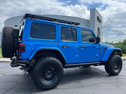 Used 2022 Jeep Wrangler Unlimited Rubicon w/ LED Lighting Group AWD/4WD image 51