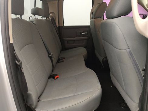 Used 2018 RAM 1500 Classic SLT AWD/4WD image 19