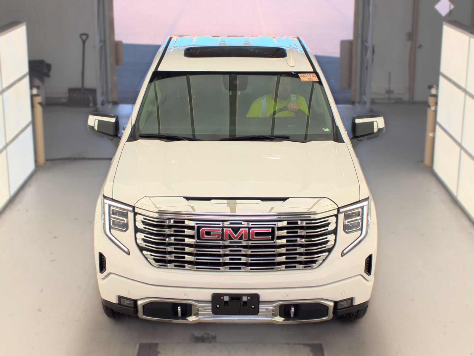 Used 2023 GMC Sierra 1500 Denali AWD/4WD image 7
