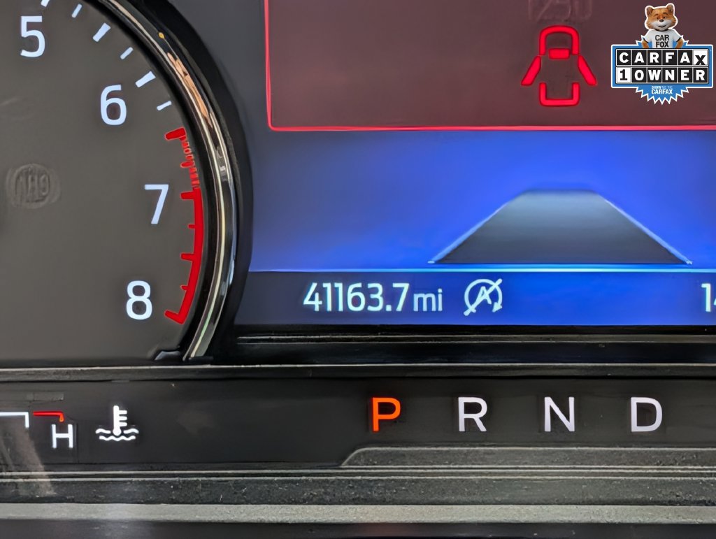 Used 2023 Ford Explorer XLT AWD/4WD image 18