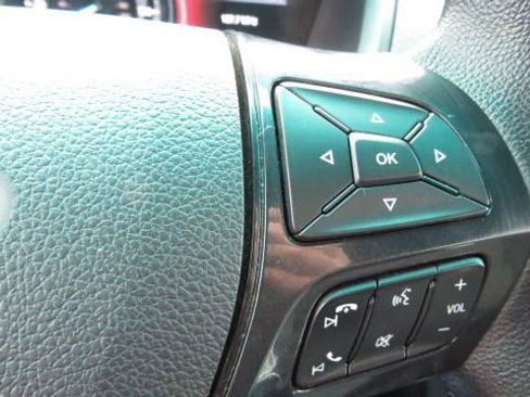 Used 2017 Ford Explorer XLT w/ Equipment Group 202A image 22