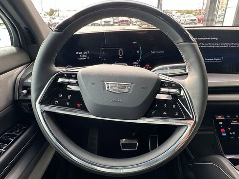 New 2026 Cadillac Vistiq Sport image 11