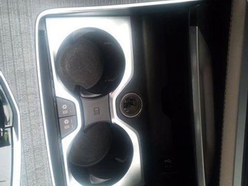 Used 2021 BMW ALPINA XB7 image 25