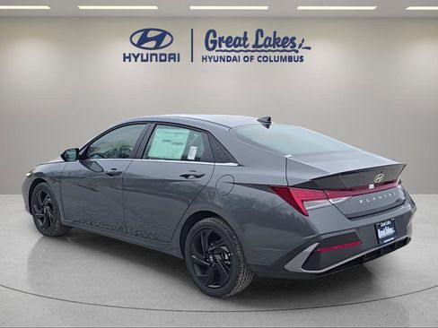 New 2026 Hyundai Elantra SEL Sport Premium FWD image 3