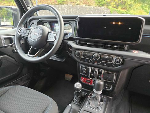 Used 2024 Jeep Wrangler Unlimited Rubicon 4xe AWD/4WD image 11