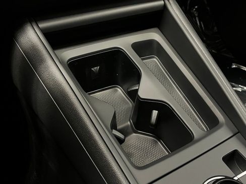 New 2025 Volkswagen Tiguan S image 11