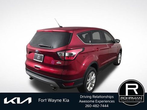 Used 2017 Ford Escape SE FWD image 6