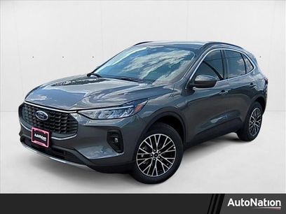 New 2025 Ford Escape SE