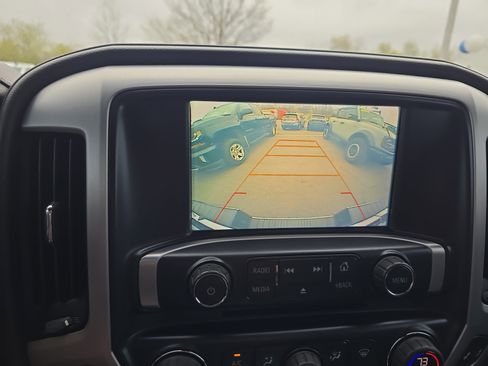 Used 2017 GMC Sierra 1500 SLT w/ SLT Premium Package AWD/4WD image 29