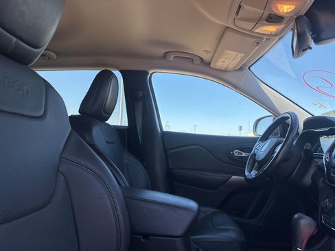 Used 2021 Jeep Cherokee Latitude Lux image 30