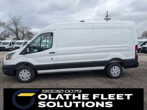New 2026 Ford Transit 250 148 Medium Roof RWD image 3