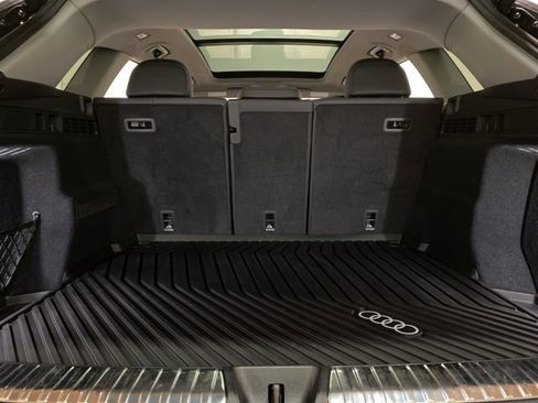 Used 2025 Audi Q5 Premium w/ Convenience Package image 84
