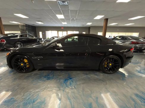 Used 2015 Maserati GranTurismo Sport RWD image 32