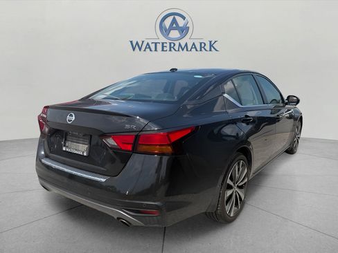 Used 2022 Nissan Altima 2.5 SR FWD image 8
