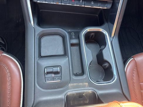 Used 2024 GMC Sierra 2500 Denali Ultimate w/ LPO, GMC Protection Package image 29