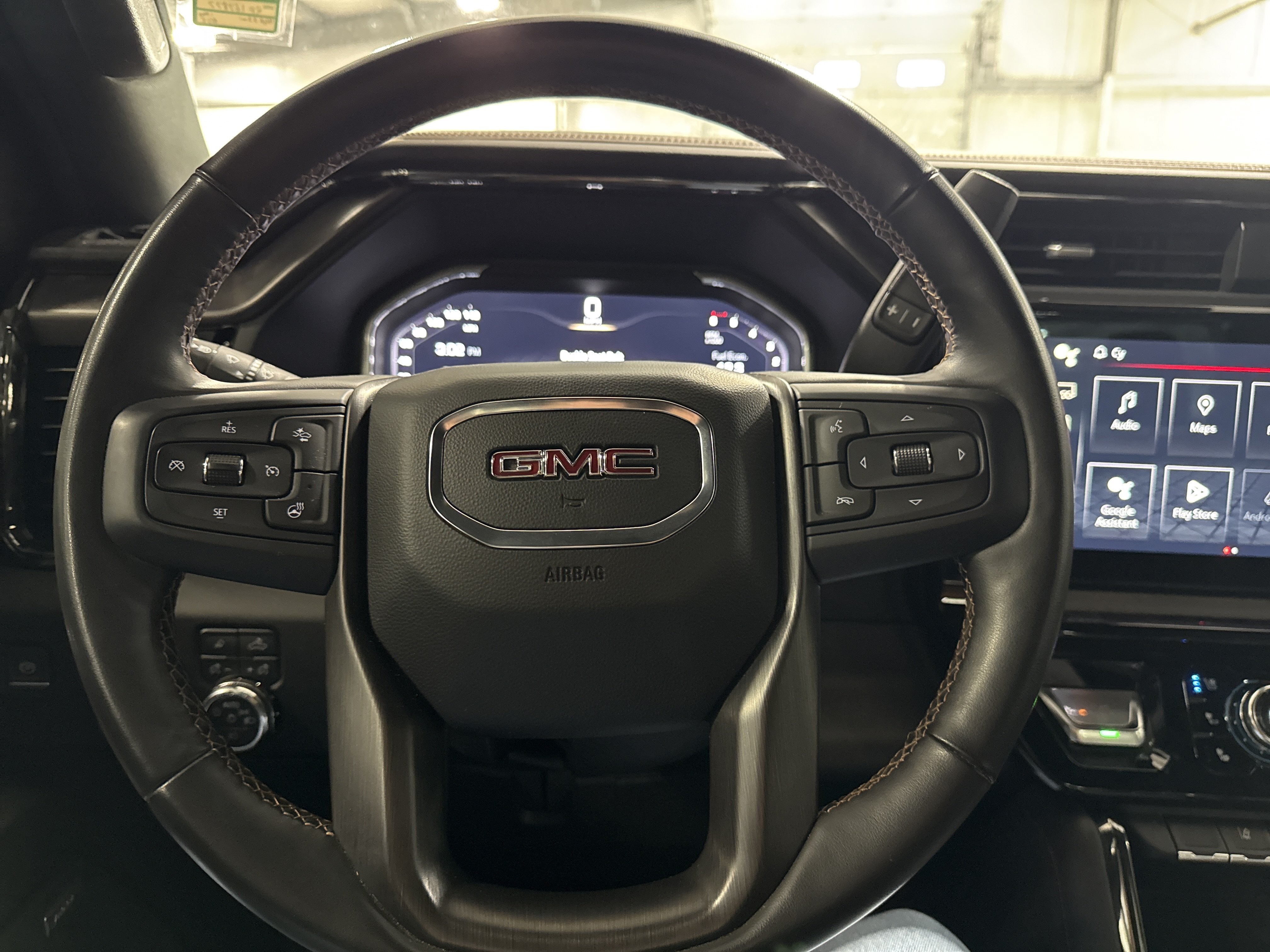 Used 2024 GMC Sierra 2500 AT4 AWD/4WD image 10