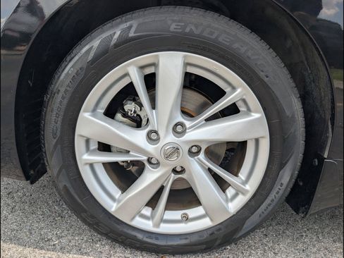 Used 2015 Nissan Altima 2.5 SL w/ Technology Package FWD image 19