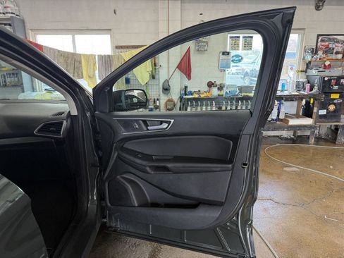 Used 2022 Ford Edge SEL w/ Convenience Package image 28