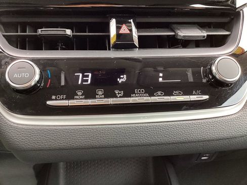 Used 2025 Toyota Corolla LE image 15