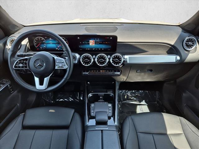 Used 2022 Mercedes-Benz GLB 250 image 17