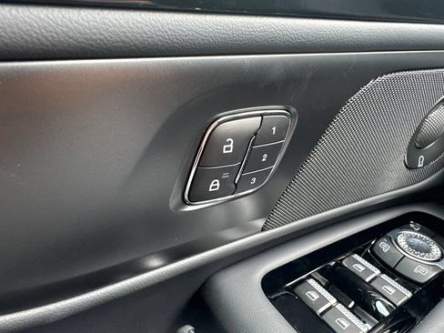 New 2026 Lincoln Nautilus Reserve AWD/4WD image 6