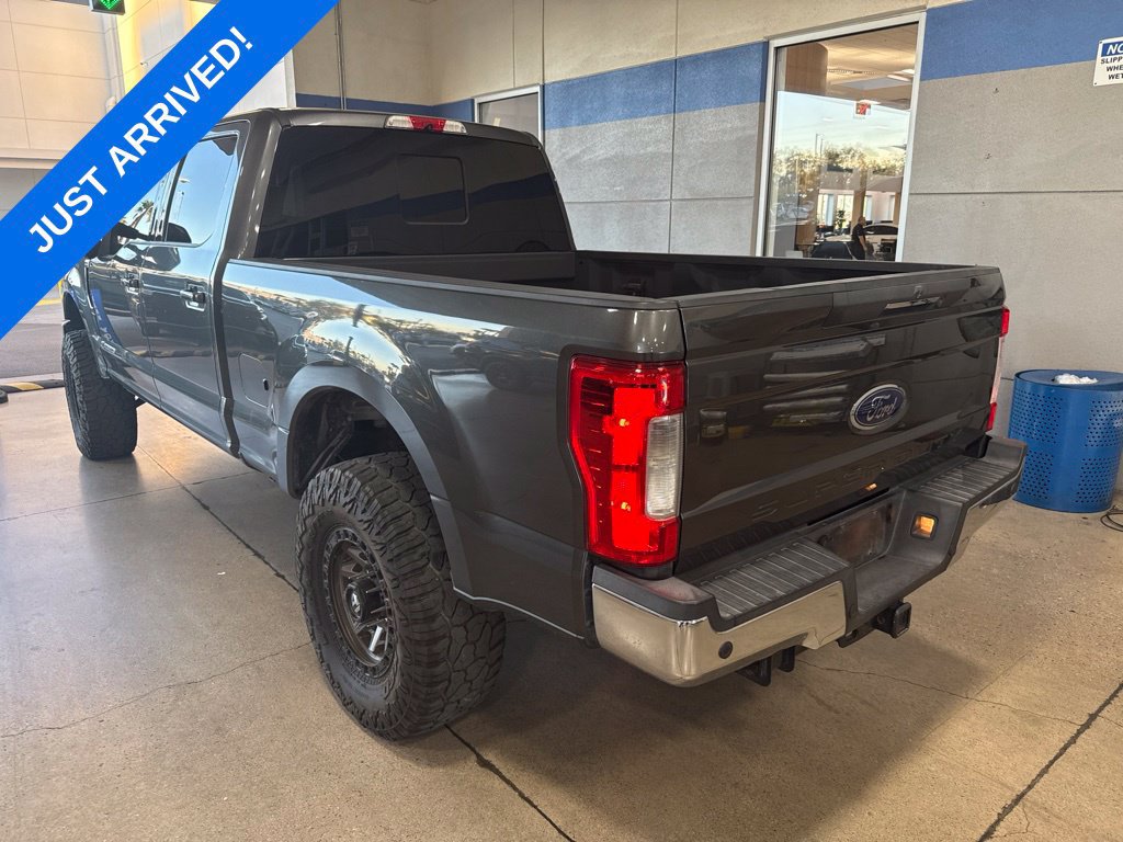Used 2018 Ford F350 Lariat w/ Lariat Ultimate Package AWD/4WD image 4