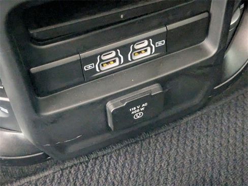 Certified 2021 RAM 1500 Laramie w/ Off Road Group image 27