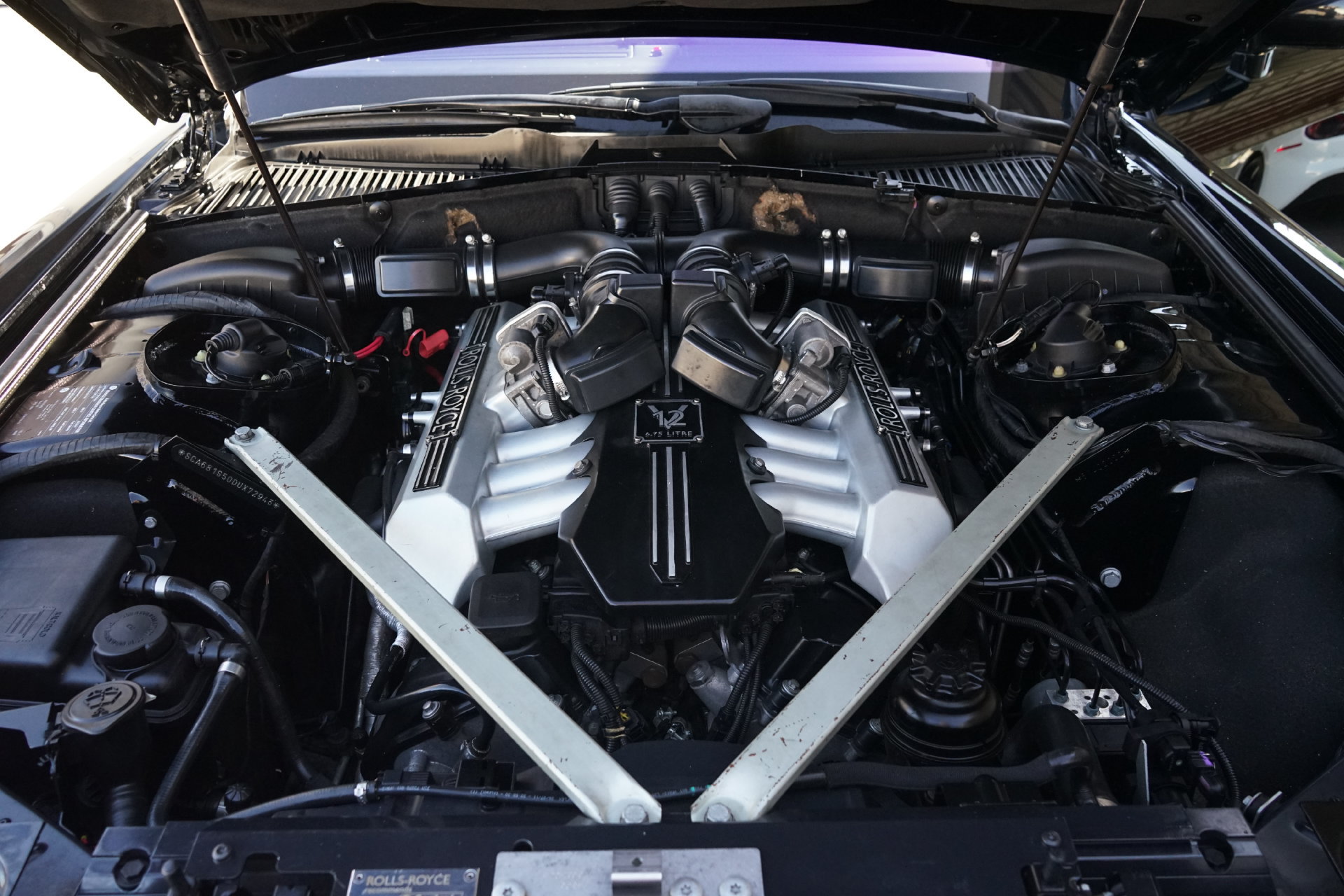 Used 2013 Rolls-Royce Phantom Sedan RWD image 34