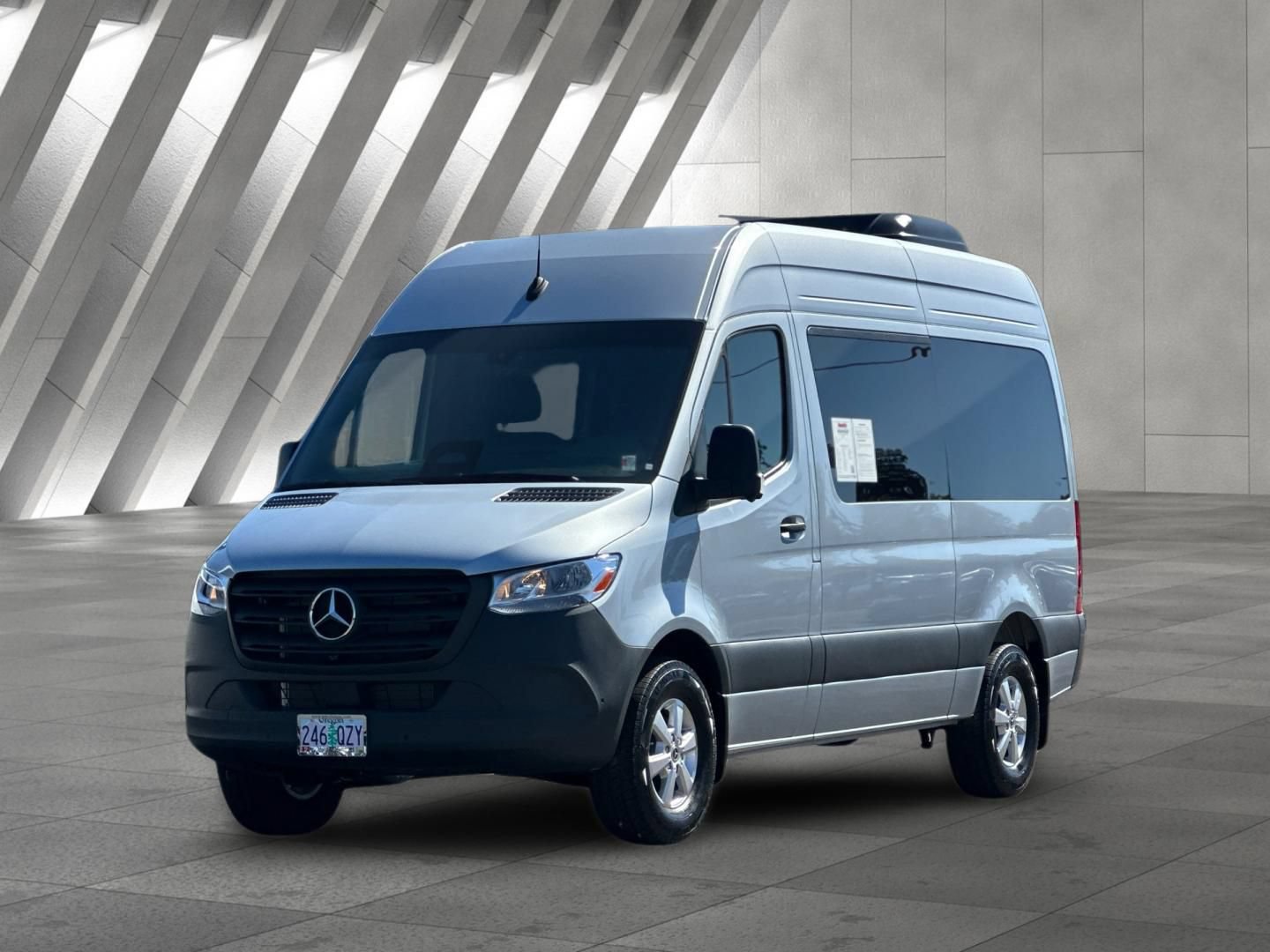 Used 2025 Mercedes-Benz Sprinter 2500 image 8