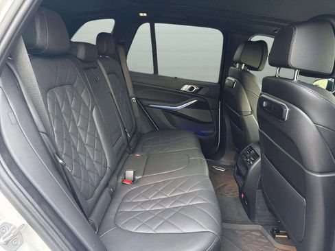 Used 2024 BMW X5 sDrive40i w/ M Sport Package image 12