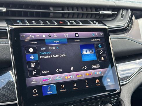 Used 2023 Jeep Grand Cherokee Trailhawk image 25