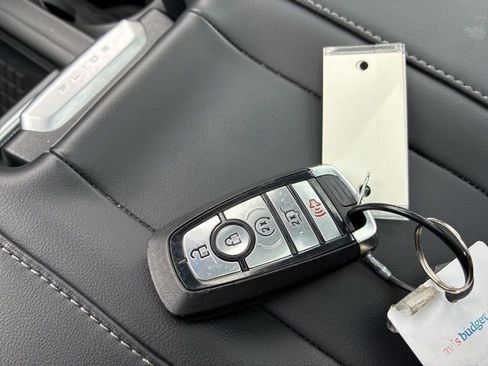 Certified 2025 Ford Expedition Platinum AWD/4WD image 46