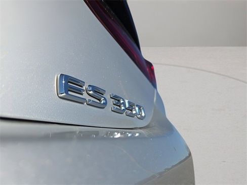 Used 2019 Lexus ES 350 image 19