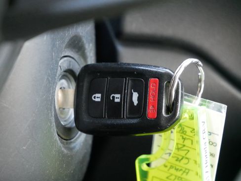 Used 2017 Honda CR-V LX image 29