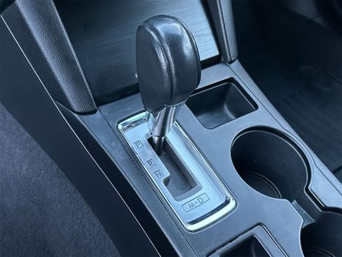 Used 2015 Subaru Outback 3.6R Limited image 21