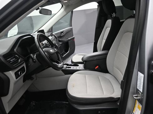 Used 2024 Ford Escape Active w/ Cold Weather Package FWD image 10