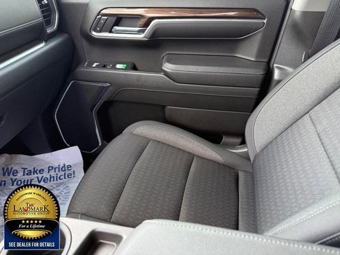 Used 2023 Chevrolet Silverado 1500 LT image 18