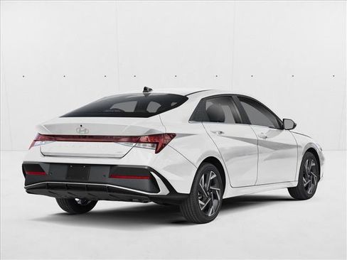 New 2026 Hyundai Elantra Limited FWD image 2