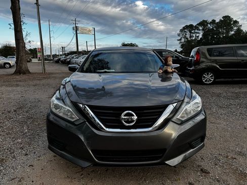 Used 2017 Nissan Altima 2.5 S w/ Power Driver Seat Package image 10