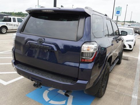 Used 2024 Toyota 4Runner SR5 Premium w/ Moonroof Package RWD image 4